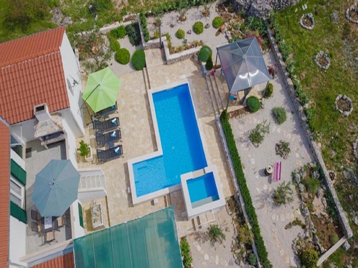 Holiday Home Ela Dračevica Dış mekan fotoğraf